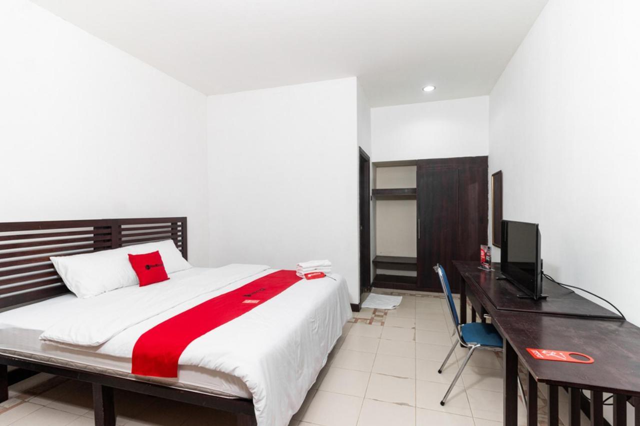 Reddoorz Near Bahu Mall Manado Malalayang Екстериор снимка